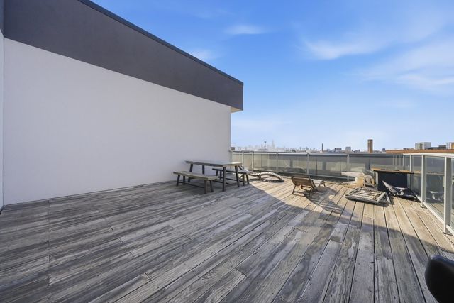 1610 W Fullerton Avenue 403, Chicago, IL 60614