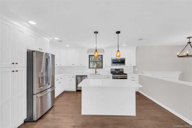 2 Chapel Court, Orangeburg, NY 10962