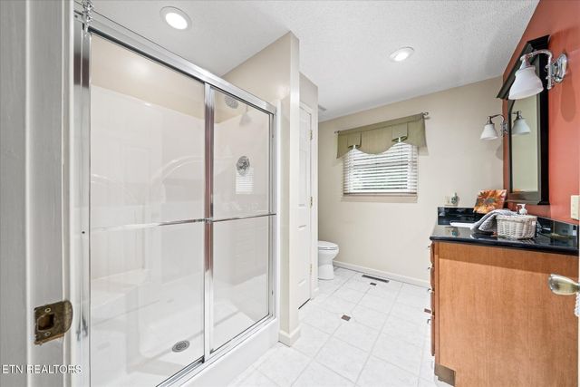 138 Baltusrol Rd, Crossville, TN 38558