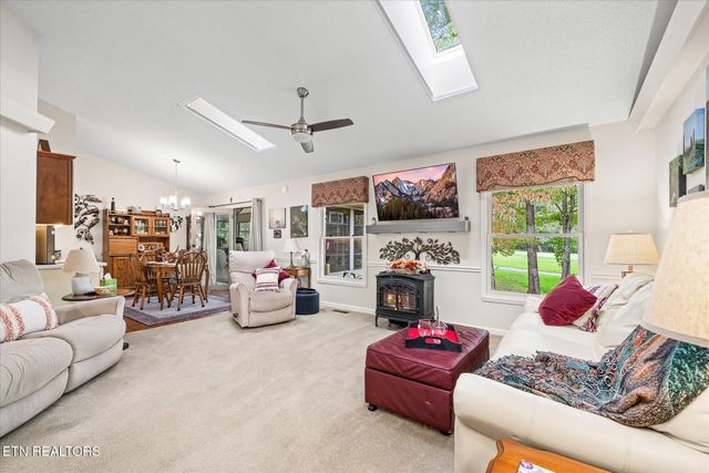 138 Baltusrol Rd, Crossville, TN 38558