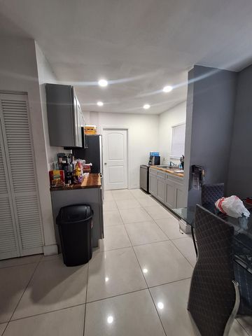 1942 Buchanan Street, Hollywood, FL 33020