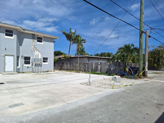 1942 Buchanan Street, Hollywood, FL 33020