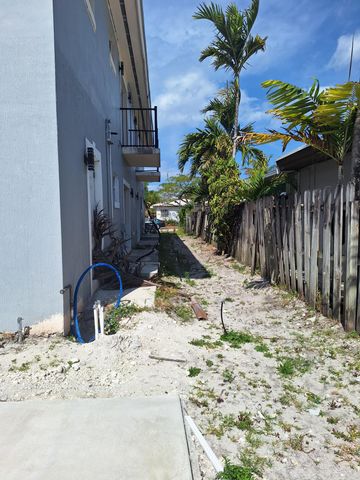 1942 Buchanan Street, Hollywood, FL 33020