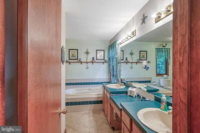 958 PINE HARBOUR, Mineral, VA 23117