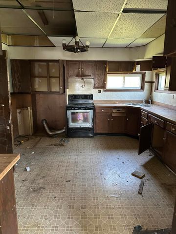 206 S 56th Avenue, Benona Twp, MI 49436