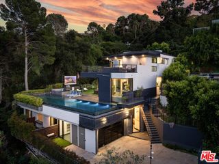 3712 Broadlawn Drive, Los Angeles, CA 90068