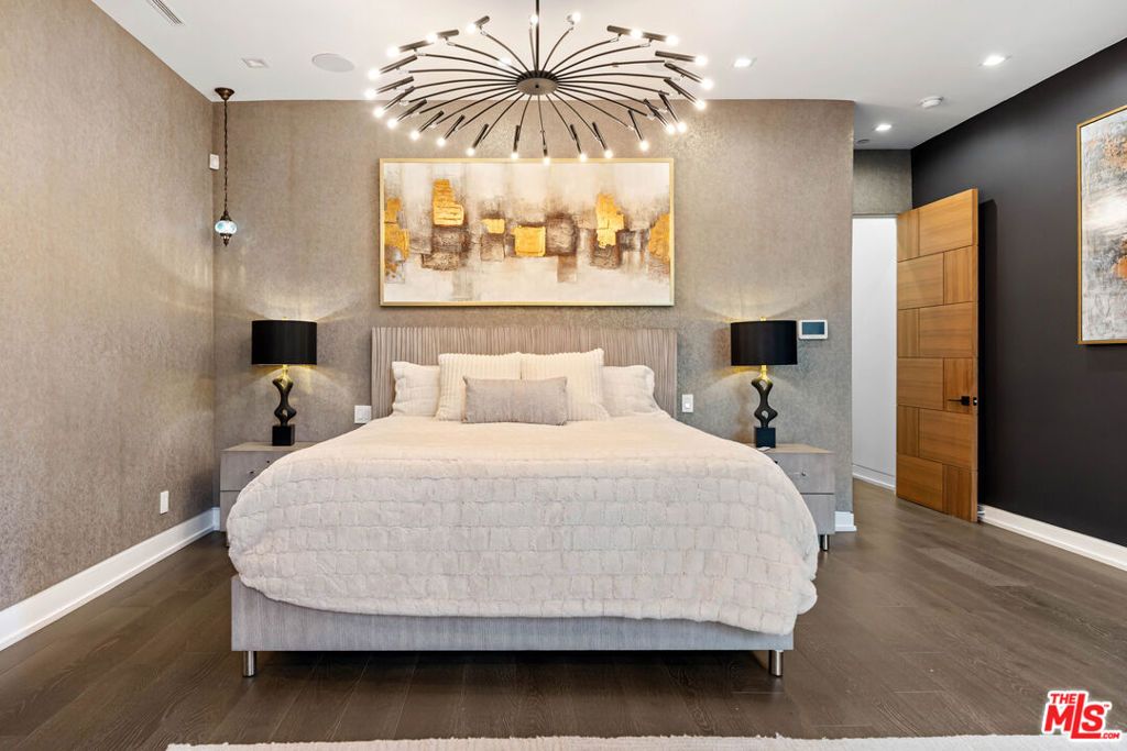 Image 46 of property listing at 3712 Broadlawn Drive, Los Angeles, CA 90068