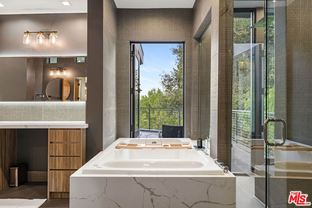 Image 51 of property listing at 3712 Broadlawn Drive, Los Angeles, CA 90068