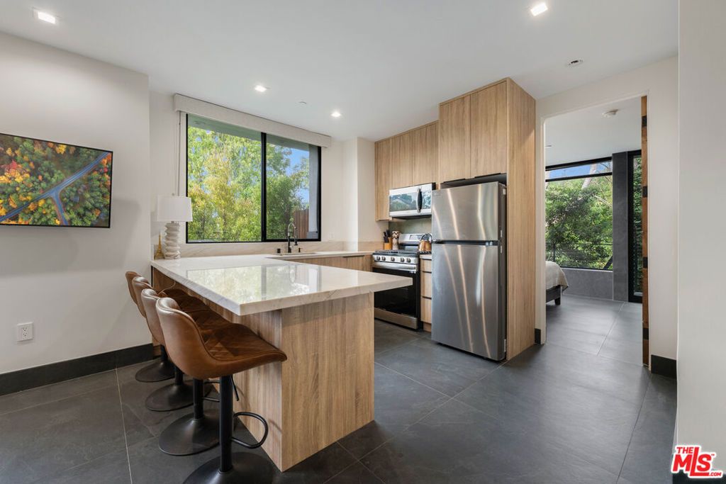 Image 61 of property listing at 3712 Broadlawn Drive, Los Angeles, CA 90068