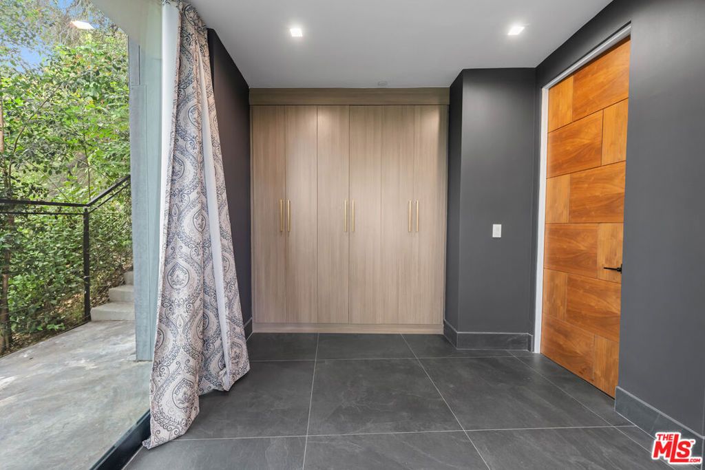 Image 63 of property listing at 3712 Broadlawn Drive, Los Angeles, CA 90068