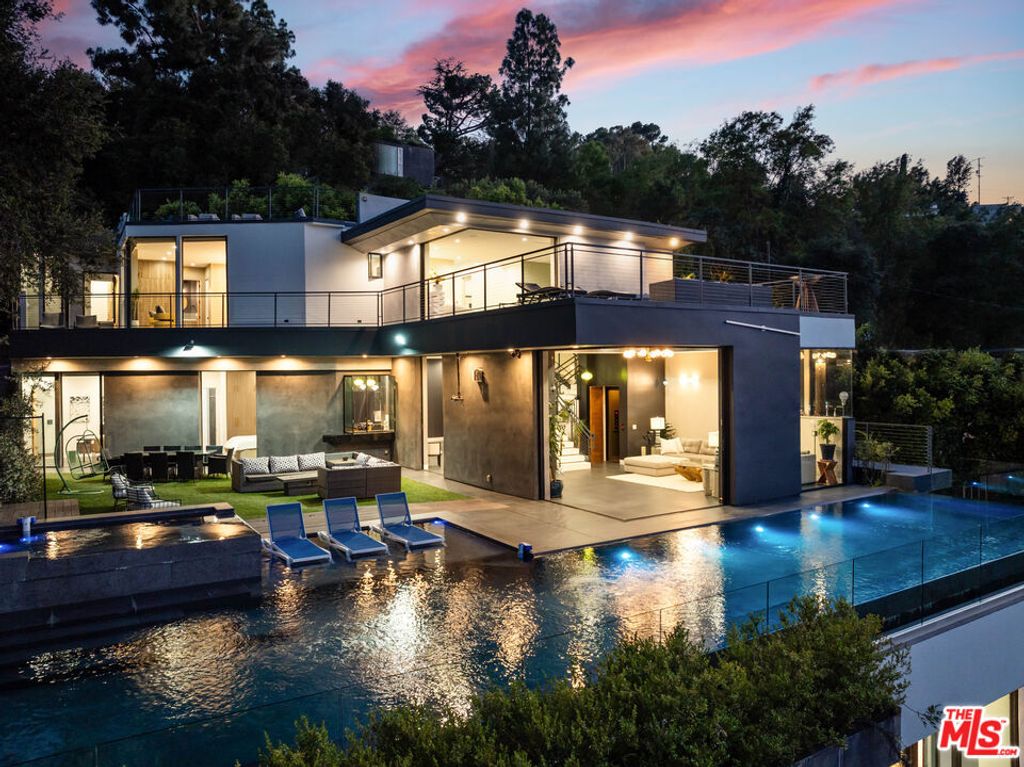 Image 74 of property listing at 3712 Broadlawn Drive, Los Angeles, CA 90068