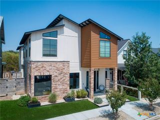 1136 Hauptstrasse, New Braunfels, TX 78130