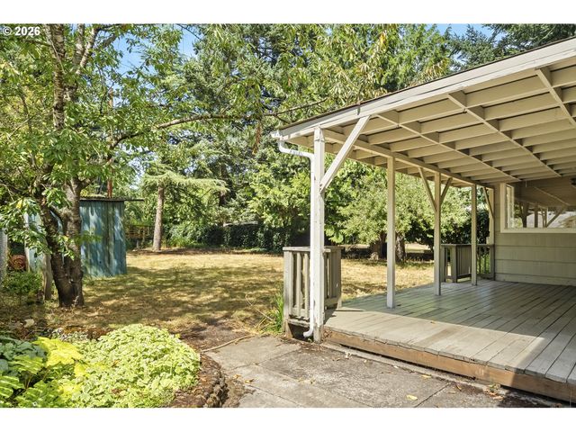 11586 Se POWELL Ct, Portland, OR 97266