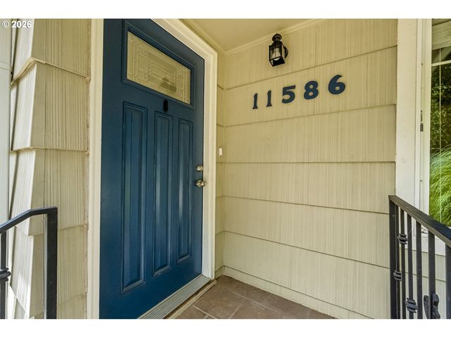 11586 Se POWELL Ct, Portland, OR 97266