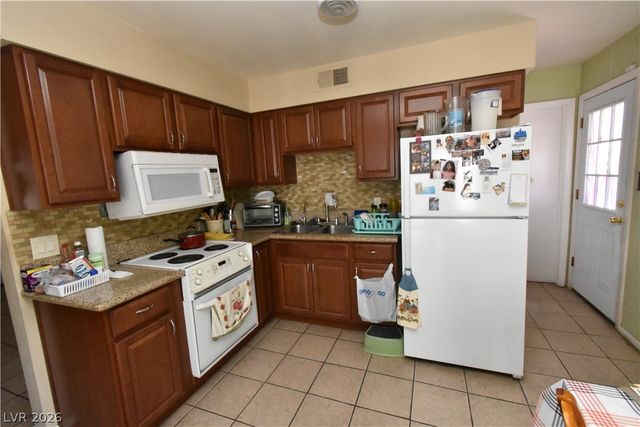 417 Duke Avenue, North Las Vegas, NV 89030