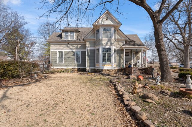 247 S Smith Street, Vinita, OK 74301