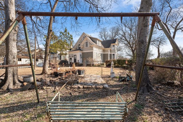 247 S Smith Street, Vinita, OK 74301