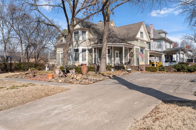 247 S Smith Street, Vinita, OK 74301