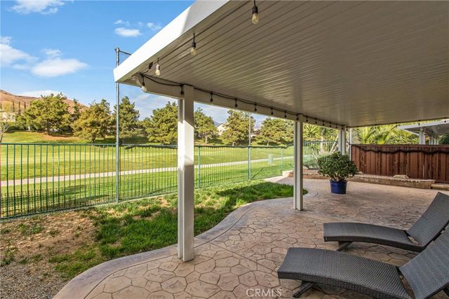 33413 Wallace Way, Yucaipa, CA 92399