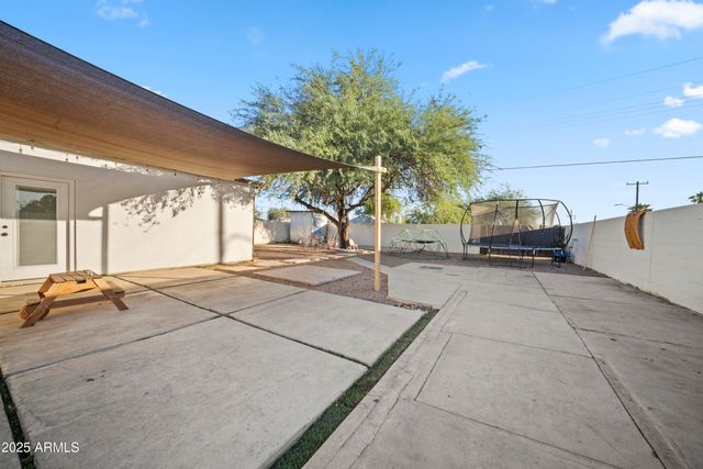2547 W ADAMS Street, Phoenix, AZ 85009