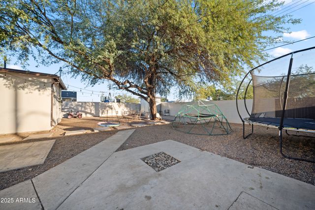 2547 W ADAMS Street, Phoenix, AZ 85009
