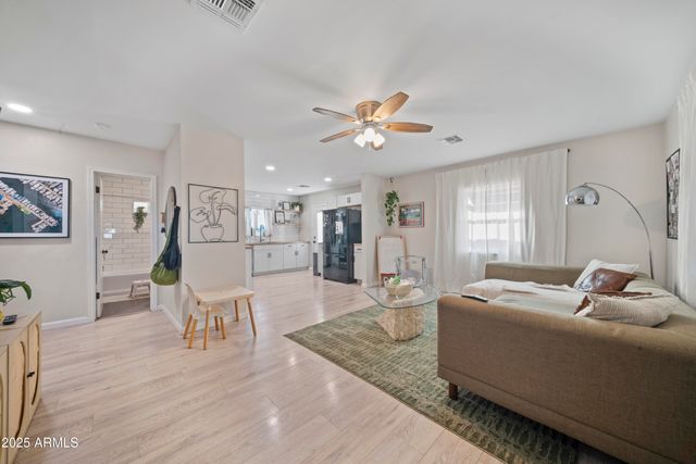 2547 W ADAMS Street, Phoenix, AZ 85009