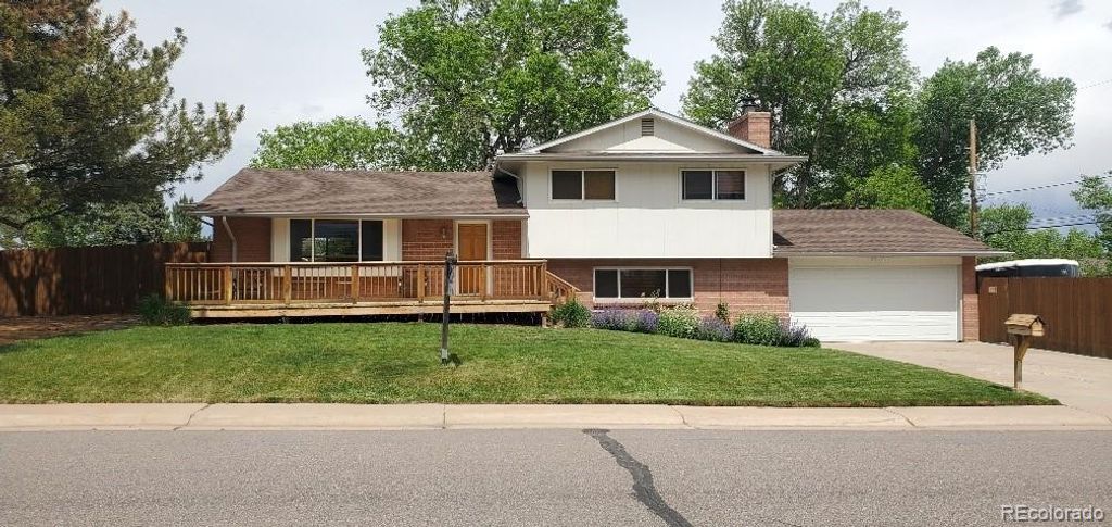 8120 S Jay Drive, Littleton, CO 80128