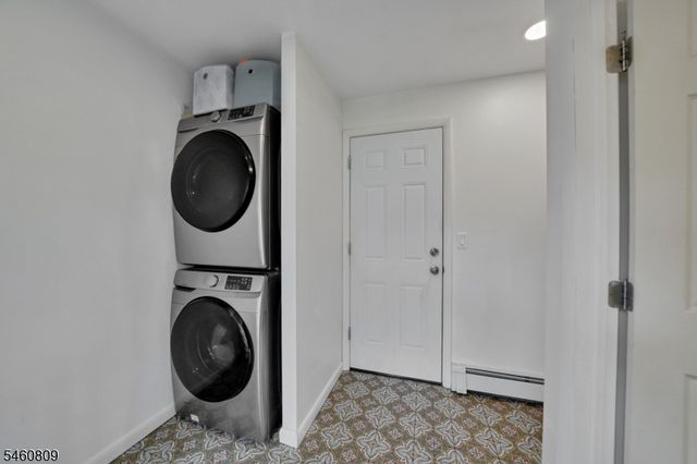 113 Carol Dr, Hackettstown Town, NJ 07840