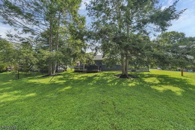 113 Carol Dr, Hackettstown Town, NJ 07840