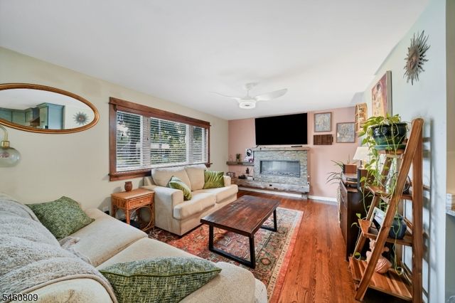 113 Carol Dr, Hackettstown Town, NJ 07840