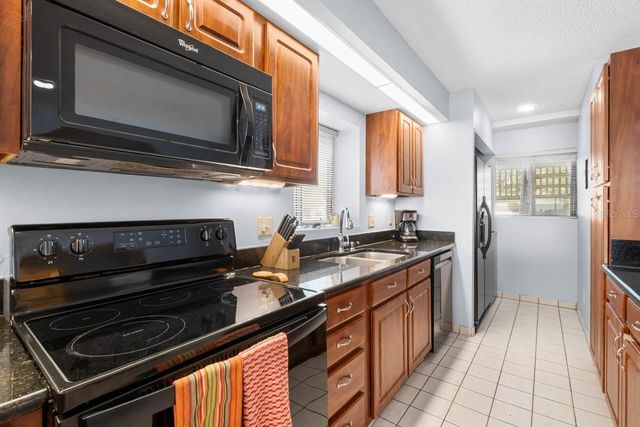 819 BAHIA DEL SOL DRIVE A, Ruskin, FL 33570