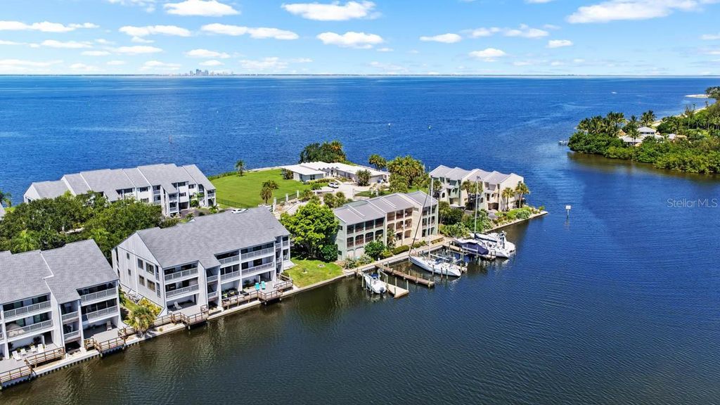 819 BAHIA DEL SOL DRIVE A, Ruskin, FL 33570