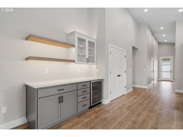 551 MEADOWS Dr, Manzanita, OR 97130