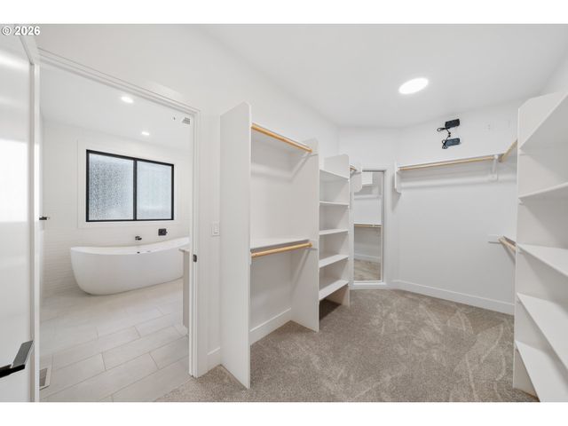 551 MEADOWS Dr, Manzanita, OR 97130