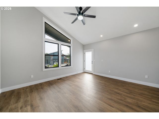 551 MEADOWS Dr, Manzanita, OR 97130