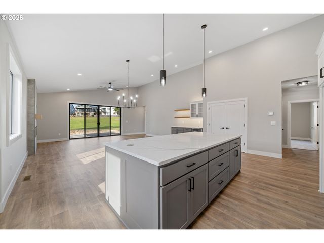 551 MEADOWS Dr, Manzanita, OR 97130