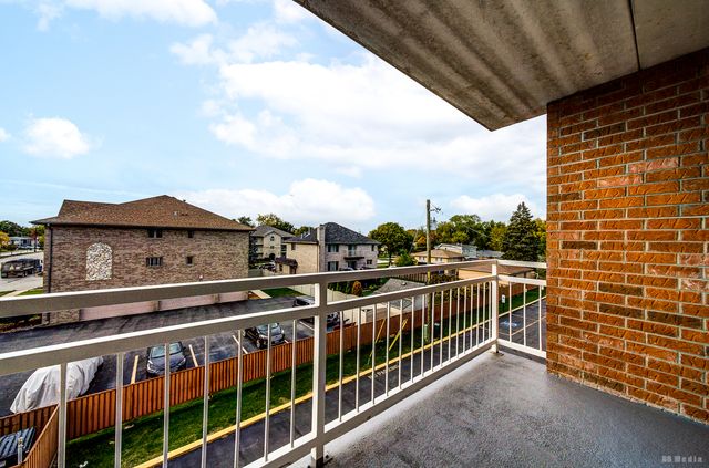 6600 W 87th Street 3SW, Burbank, IL 60459