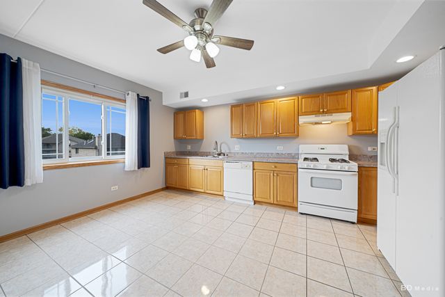 6600 W 87th Street 3SW, Burbank, IL 60459