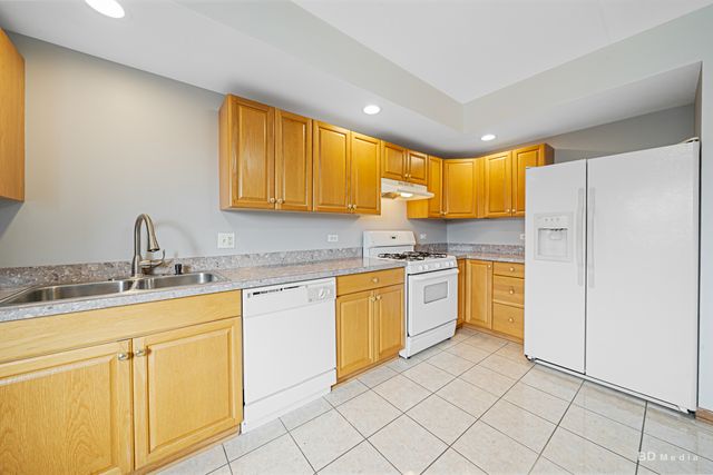 6600 W 87th Street 3SW, Burbank, IL 60459