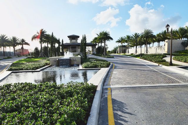 16383 E Pantheon Pass, Delray Beach, FL 33446