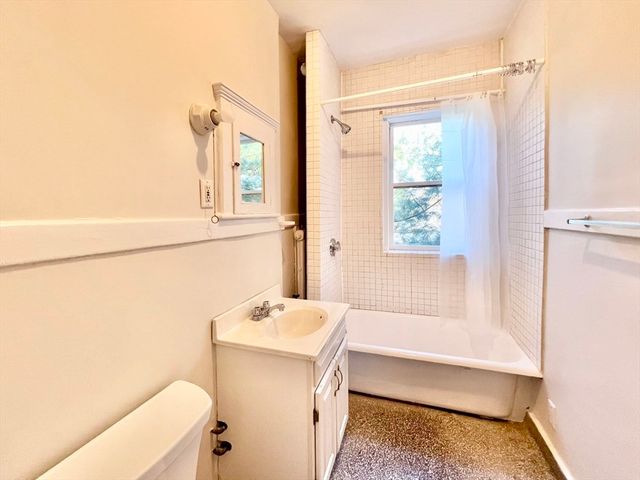 21 Chauncy 36, Cambridge, MA 02138