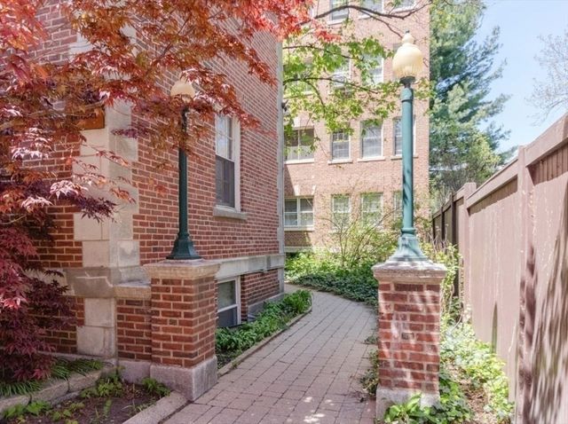 21 Chauncy 36, Cambridge, MA 02138