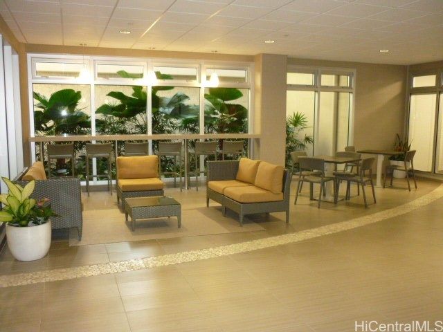 801 South Street 1705, Honolulu, HI 96813