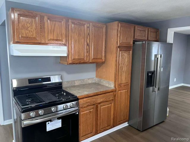 15163 Beech Daly Road, Taylor, MI 48180