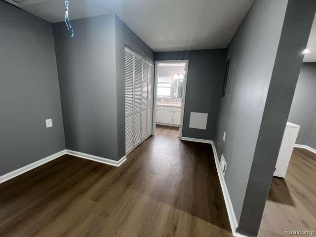 15163 Beech Daly Road, Taylor, MI 48180