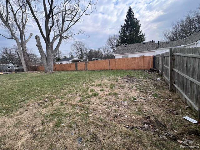 15163 Beech Daly Road, Taylor, MI 48180