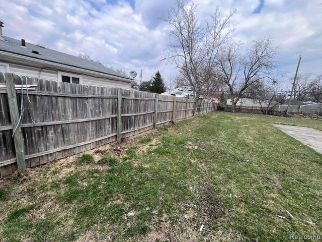 15163 Beech Daly Road, Taylor, MI 48180