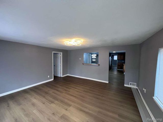 15163 Beech Daly Road, Taylor, MI 48180