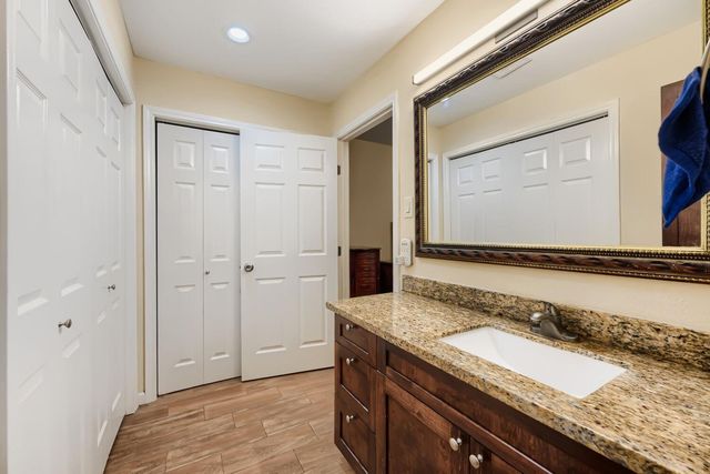 1200 Plantation Drive, Dickinson, TX 77539