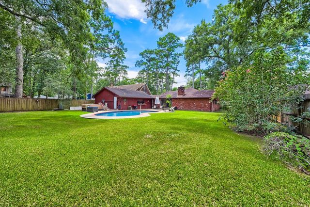 1200 Plantation Drive, Dickinson, TX 77539